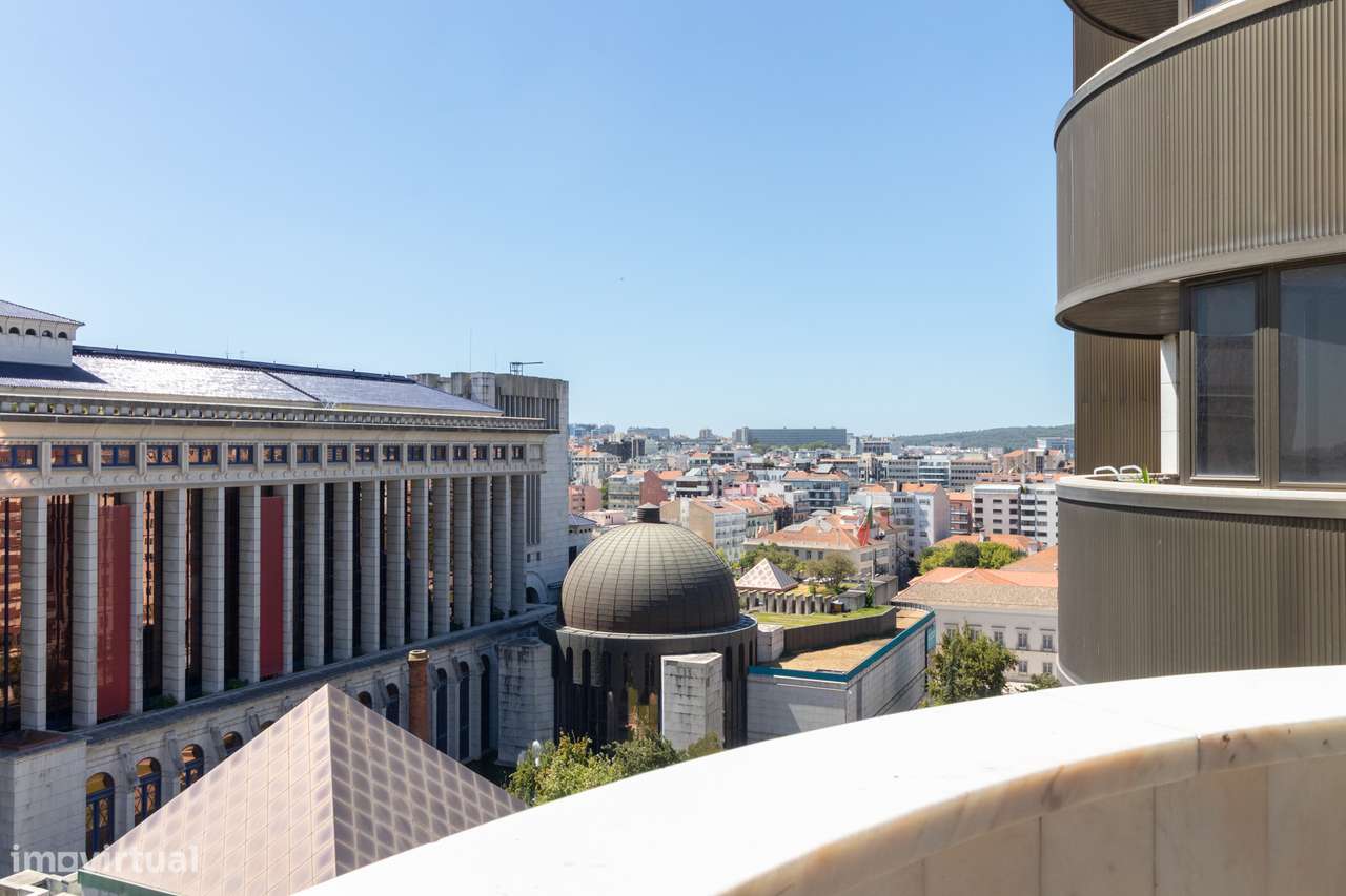 T3 Av. João XXI | 200m2 | 2 Elevadores | 2 Parqueamentos | Arrecadação-7