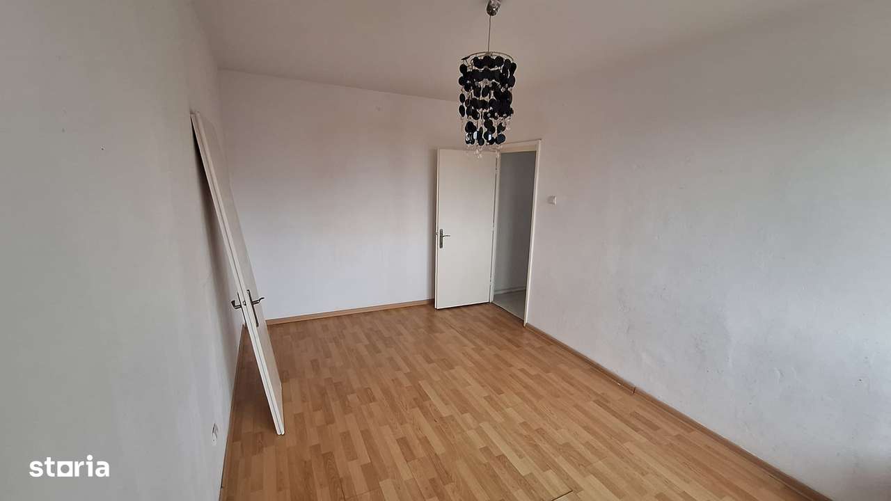 Apartament de vanzare in Constanta, Gara - 2 camere decomandat-7