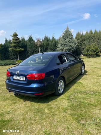 Volkswagen Jetta 1.2 TSI Comfortline - 3