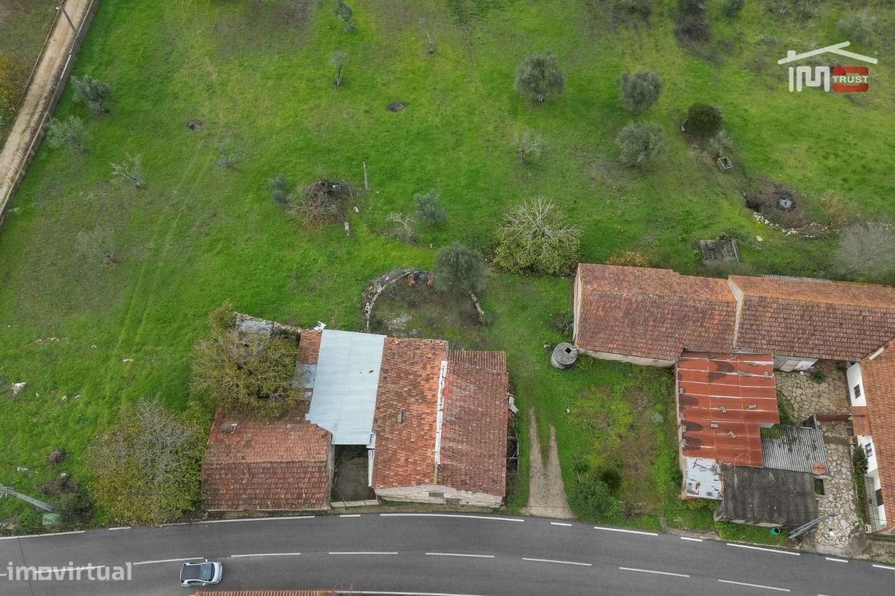 TERRENO 2832 m² com BARRAÇÃO EM PEDRA que pode ser reabilitado e tr... - Grande imagem: 5/30