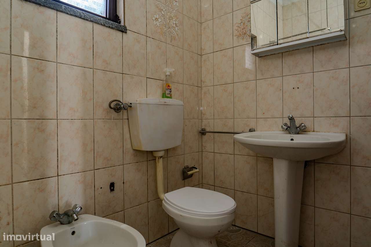 Moradia com Quintal e Garagem à Venda em Viana do Alentejo-46