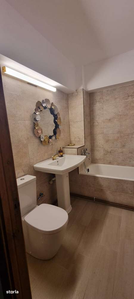 Vand apartament 3 camere, ultracentral, Pitesti, Maior Sontu-Republici - Imagine principală: 5/18