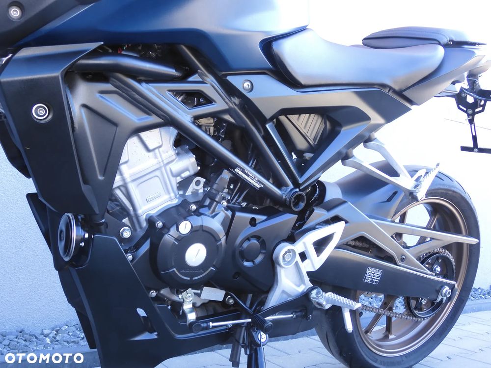 CB125R Neo Sports Café#20...