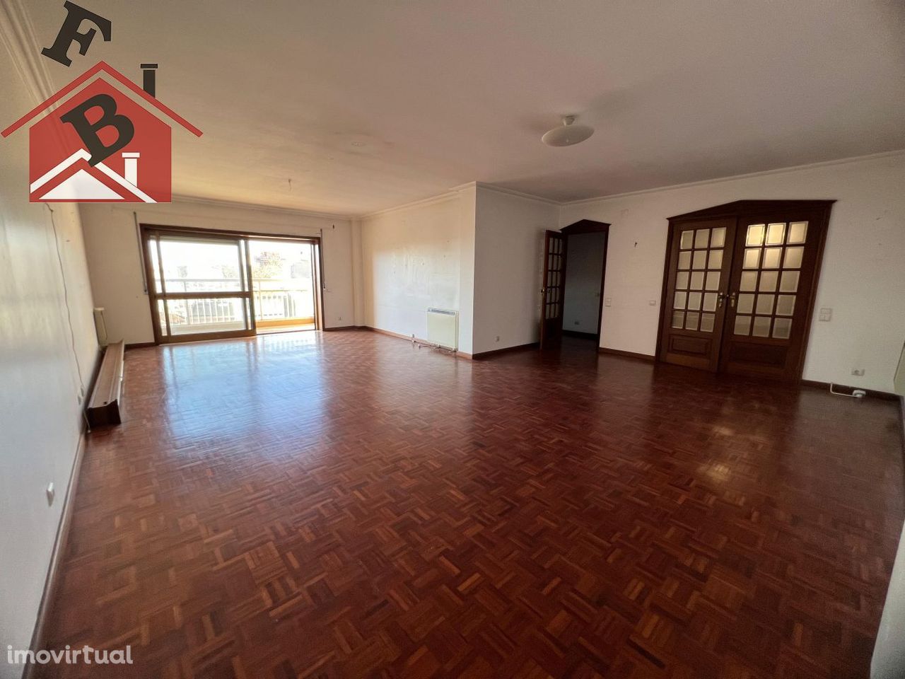 EXCELENTE APARTAMENTO T5 AVENIDA REPÚBLICA GAIA