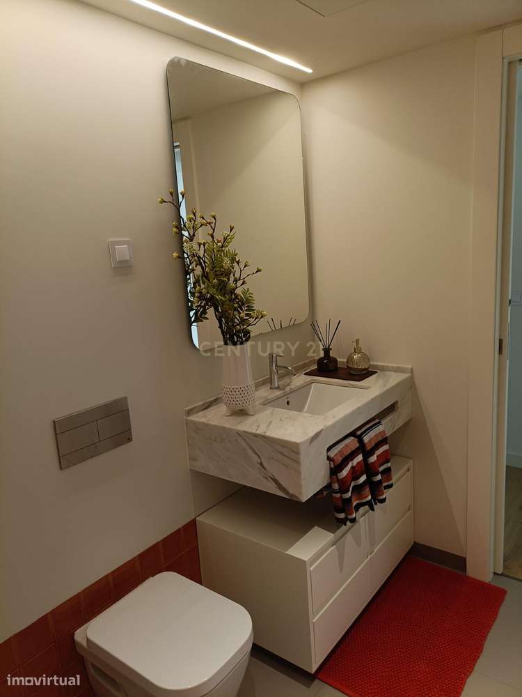 Excelente Apartamento T2 bastante Central no Areeiro com Jardim Privat-21