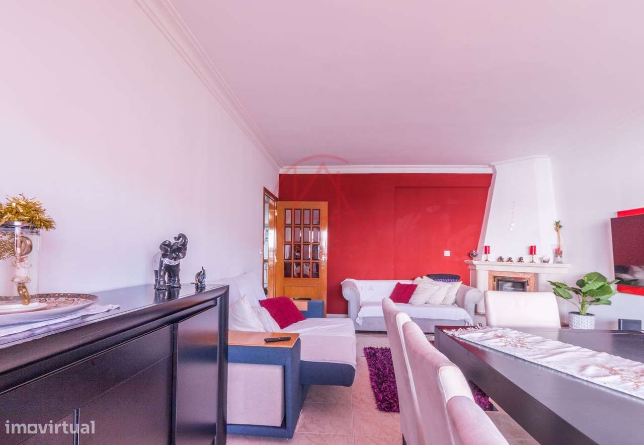 T2 Povoa de Santa Iria com varanda-35