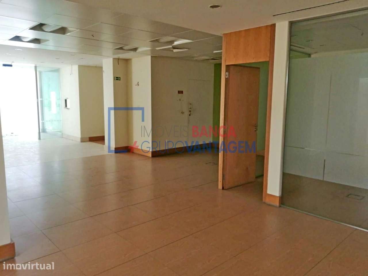 Loja com 238 m2 - Cortegaça - Ovar - Grande imagem: 2/13