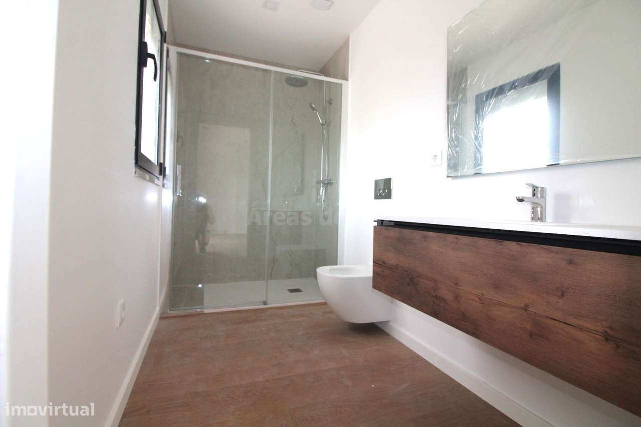 Moradia Unifamiliar - Nova - Barosa, Leiria-11