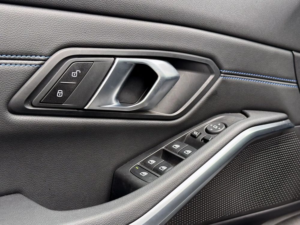 BMW Seria-3 318I M Sport 2.0 Benzyna 156 KM — zdjęcie 2