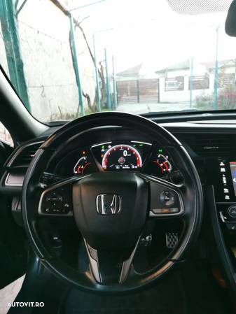 Honda Civic 1.5 VTEC Turbo Sport Plus - 18