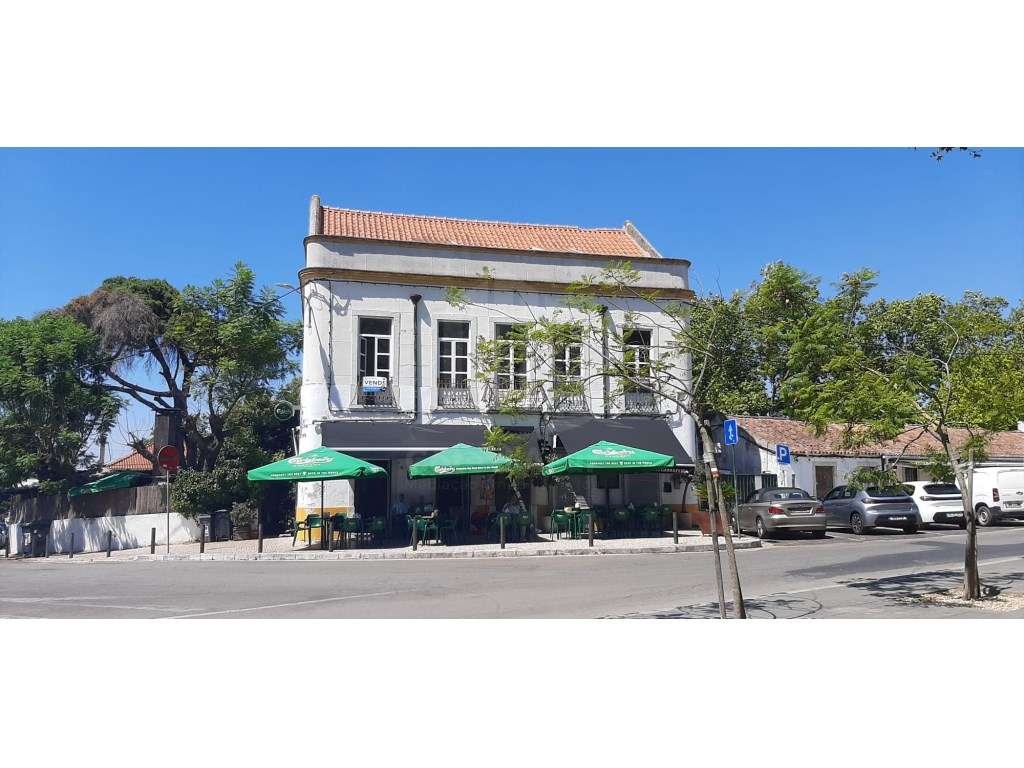 Prédio Centenário da Casa das Tortas Azeitão - Grande imagem: 4/15