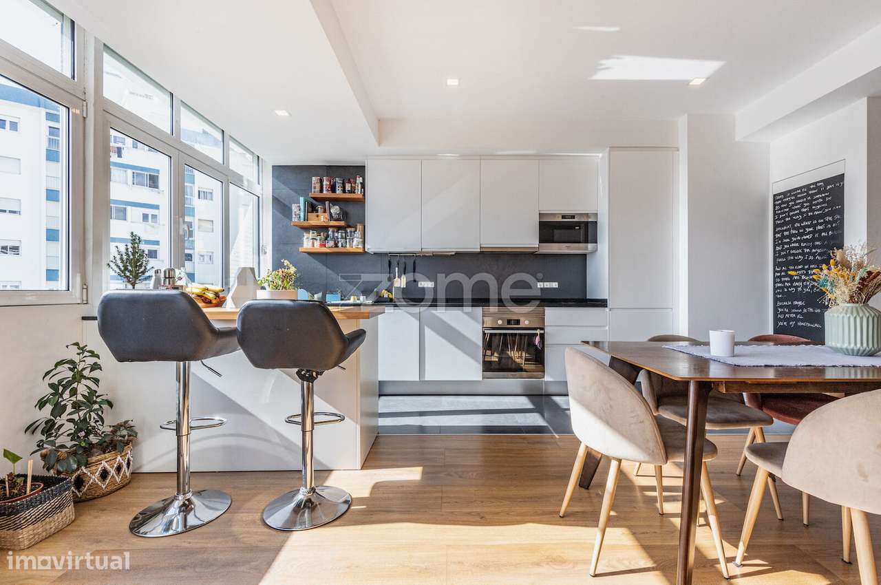 Apartamento T2 totalmente Renovado / Carnaxide - Grande imagem: 4/25