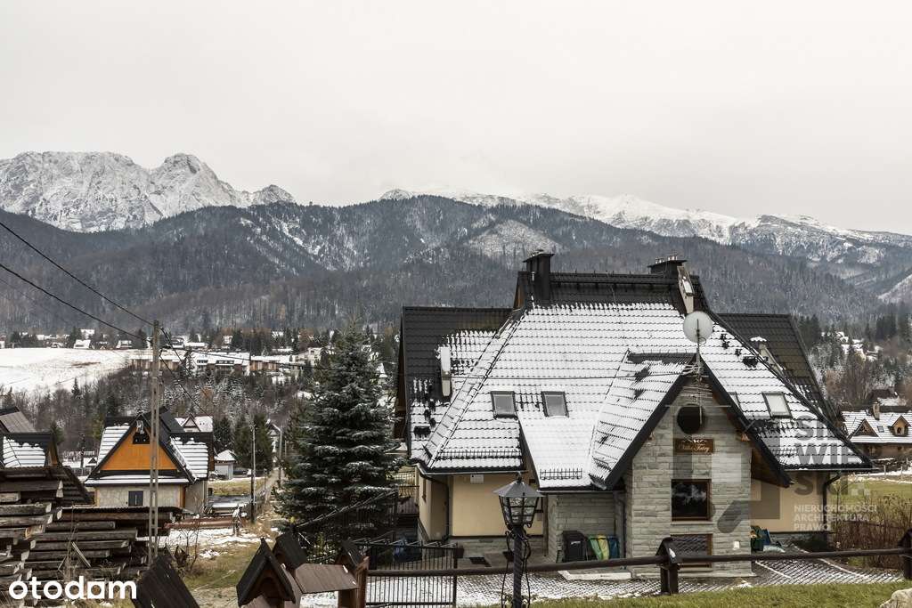 Dwupoziomowy apartament z balkonem i wid na góry-9