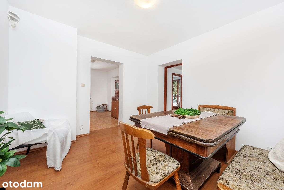 Dom jednorodzinny 138m, 6 pokoi z dużym tarasemm.-16