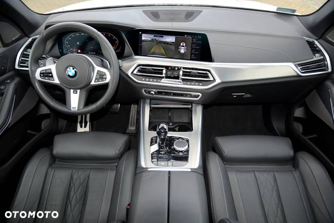 BMW X5 M M50d - 13