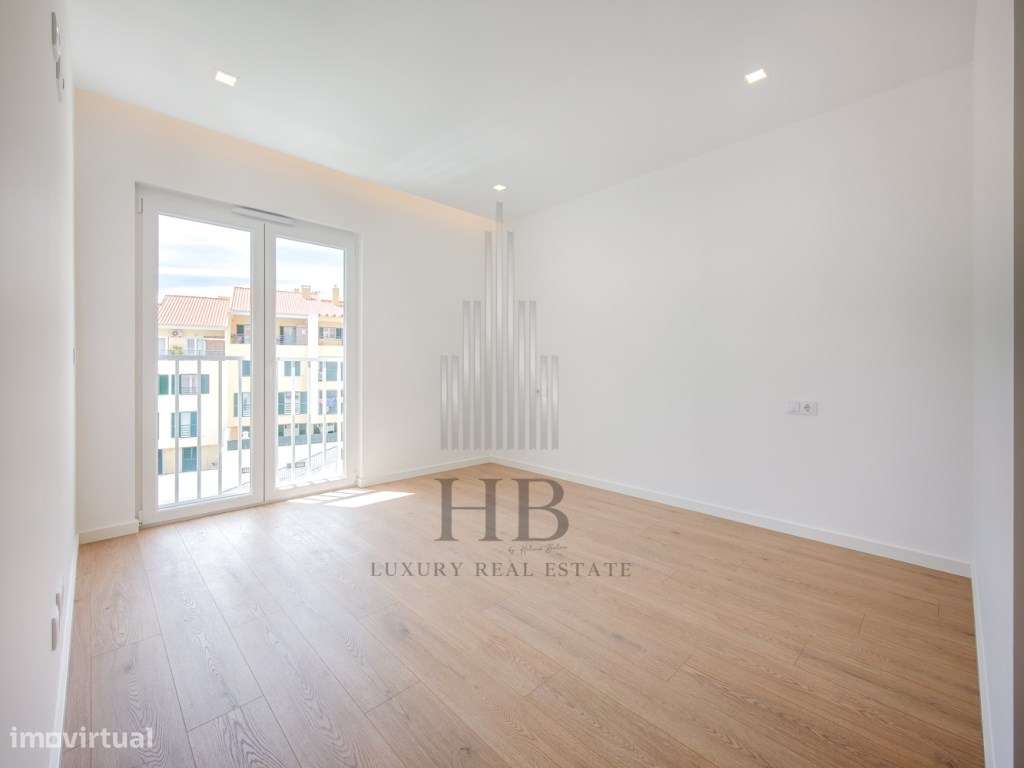 Apartamento T3 com varanda e vista Mar-20