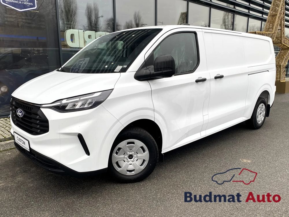 pogrzewane fotele, kierownica, hak, full LED, zabudowa paki