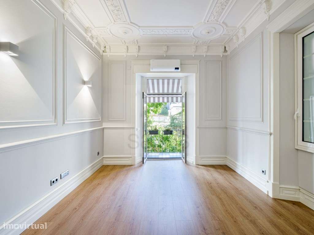 Apartamento T4 remodelado nas Avenidas Novas, em Lisboa - Grande imagem: 3/31