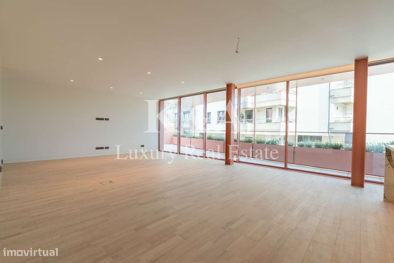 Apartamento T4+1 com terraço na Foz-4