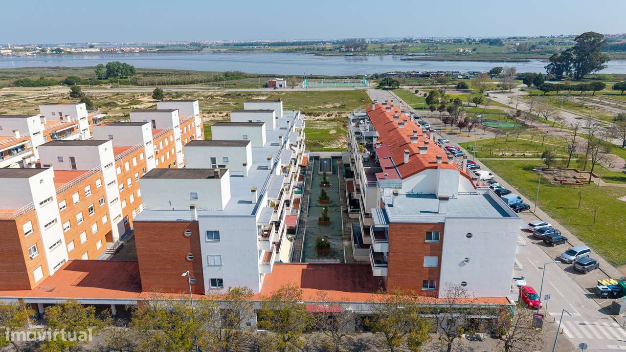 Apartamento T4 DUPLEX Venda em Alhos Vedros,Moita-9