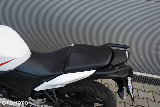 Honda CBR - 11