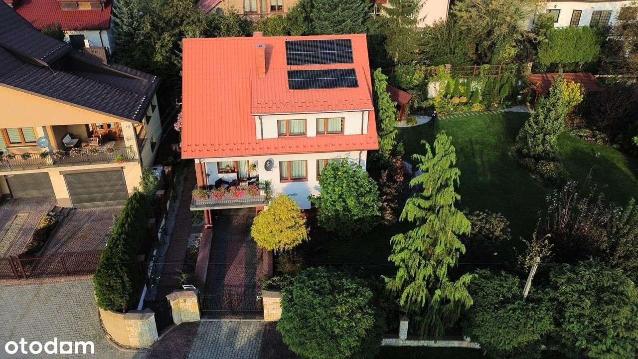 Duży dom 220m2 z pięknym ogrodem (działka 11 ar)-0