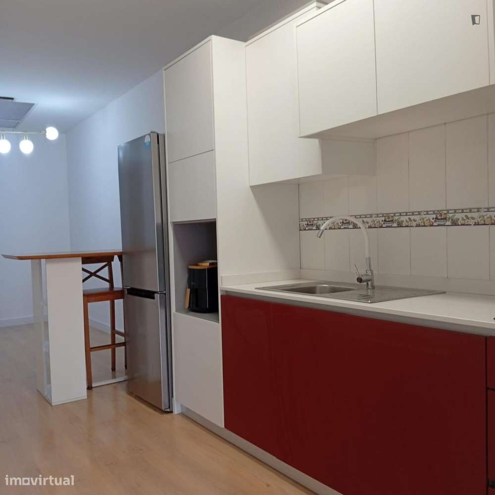 Quarto - localizado em Paranhos Porto - Grande imagem: 3/16