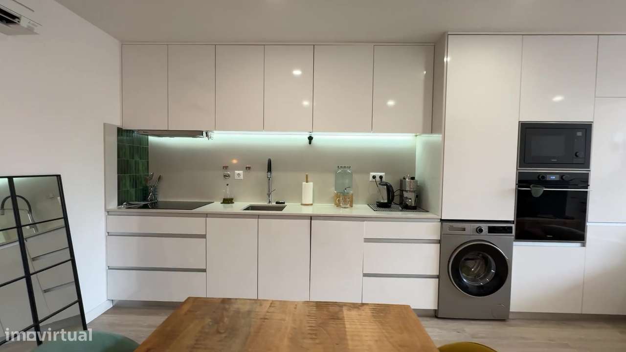 Apartamento T1 situado em plena baixa do Porto - Grande imagem: 4/14