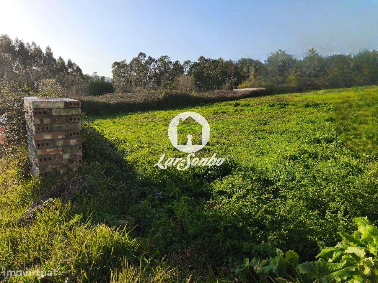 Terreno para construção de moradias - Grande imagem: 2/14