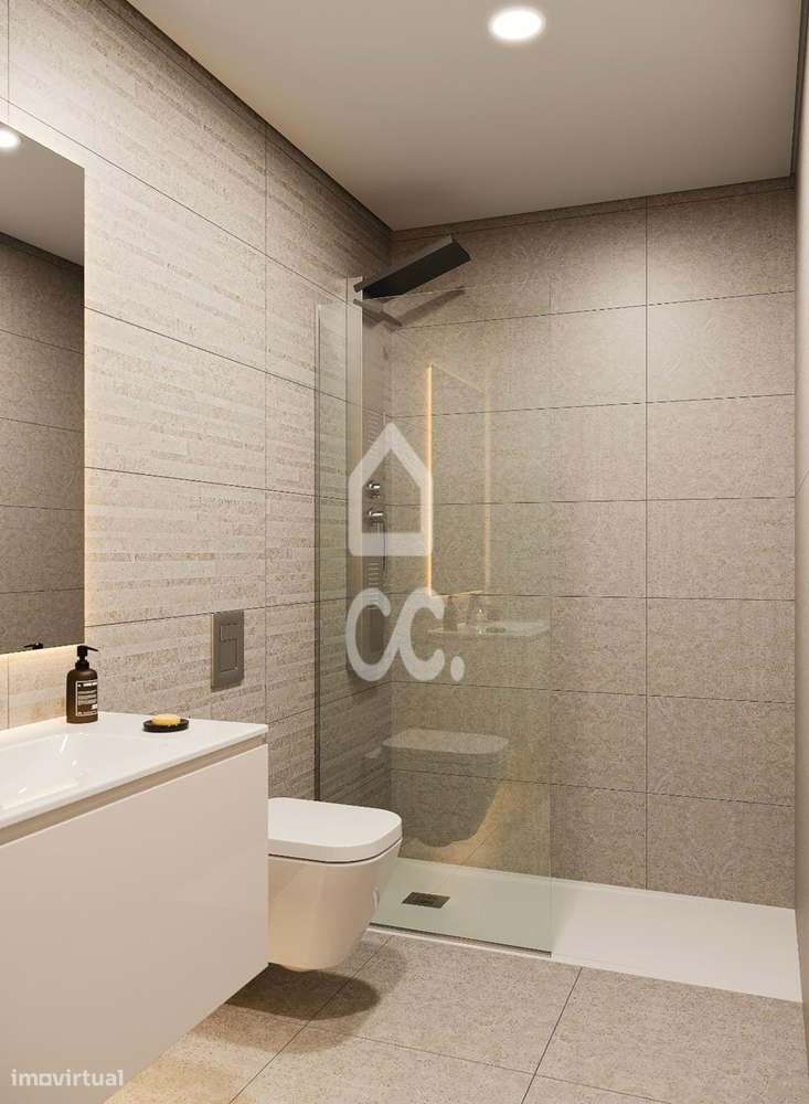 Moradia T4 nova, com jardim e terraço, em condomínio privativo com pis-37