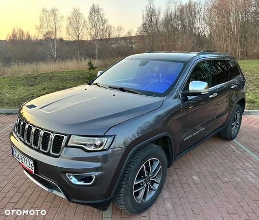 Jeep Grand Cherokee - 1