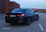 BMW Seria 3 320i Luxury Line sport - 11