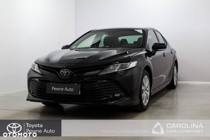 Toyota Camry - 1