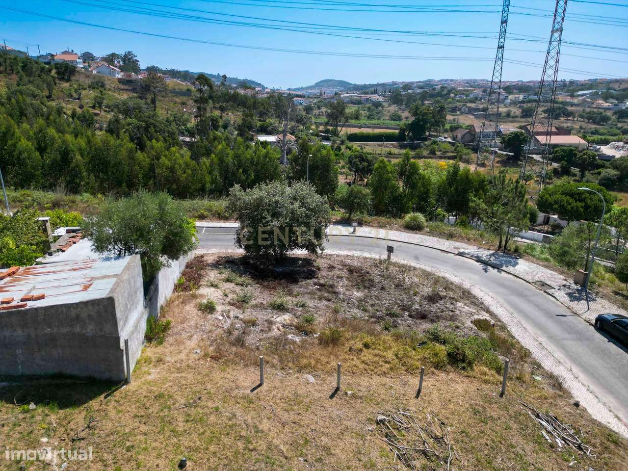 NOVIDADE  Terreno Urbano, 428m2, em gaveto, urbanização nova.-7