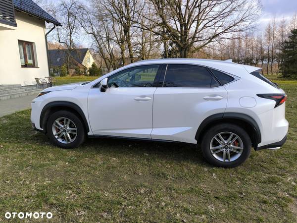 Lexus NX 200t - 9