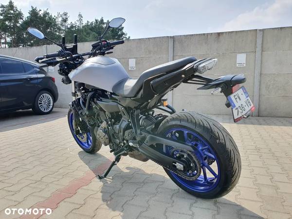 Yamaha MT - 5