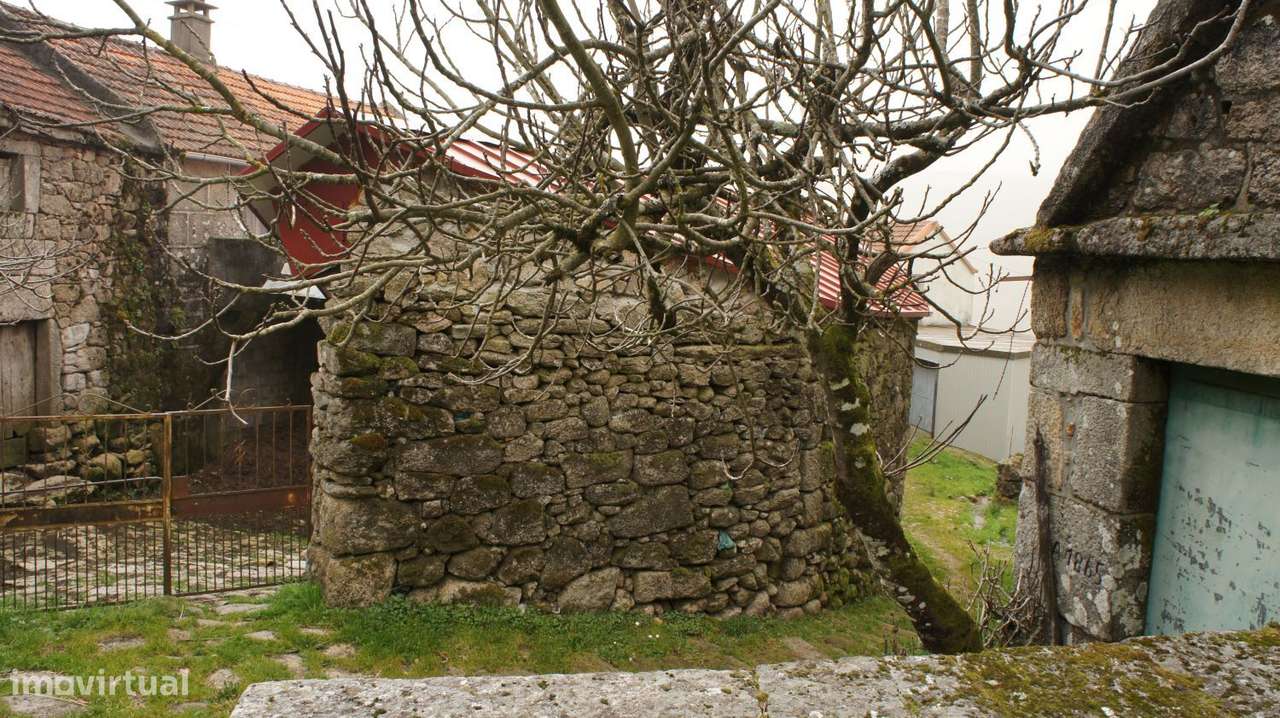 Moradias em Castro Laboreiro - Grande imagem: 3/15