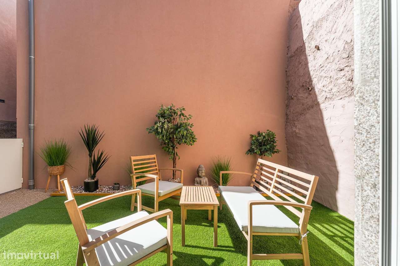 T1 Duplex com Terraço Novo na Rua do Bonjardim-24