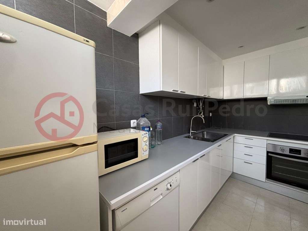 Apartamento T2 em prédio com elevador, nos Olivais, Lisboa - Grande imagem: 4/18