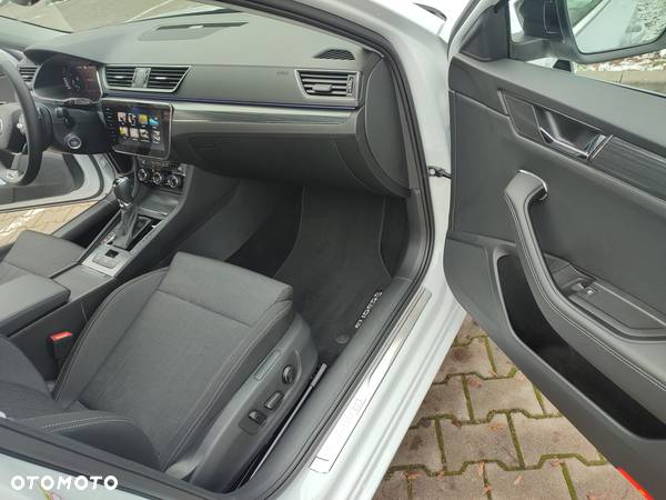 Skoda Superb Combi 2.0 TDI DSG Style - 20