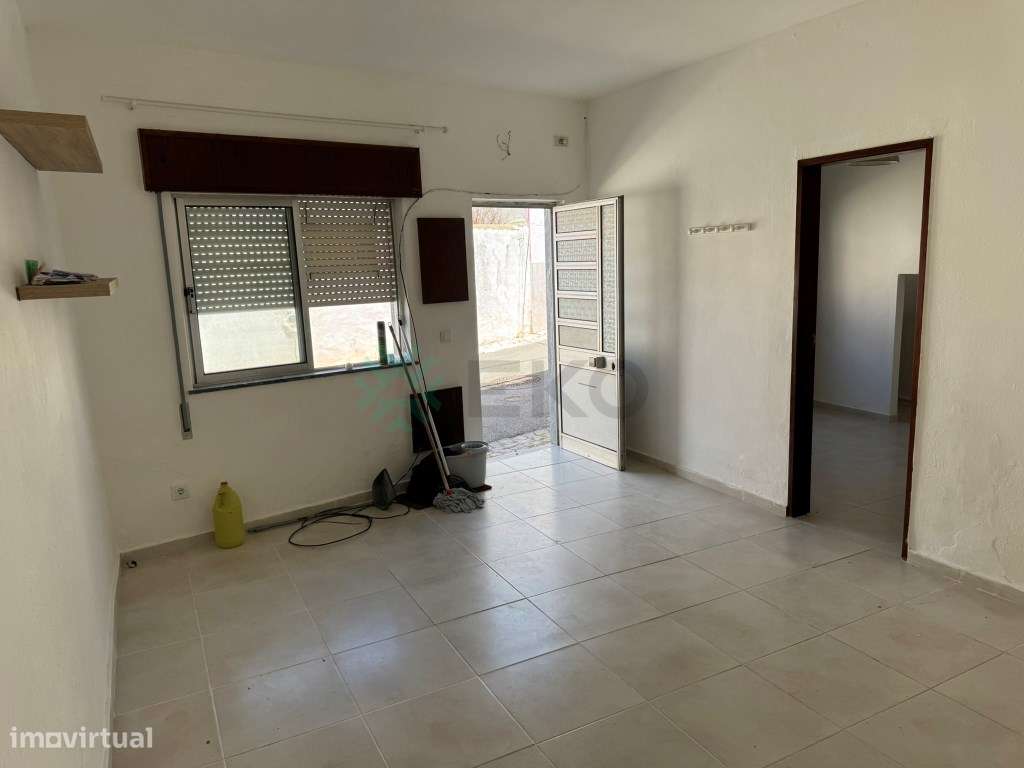 Apartamento t1 à venda na Rua da Capelinha-5