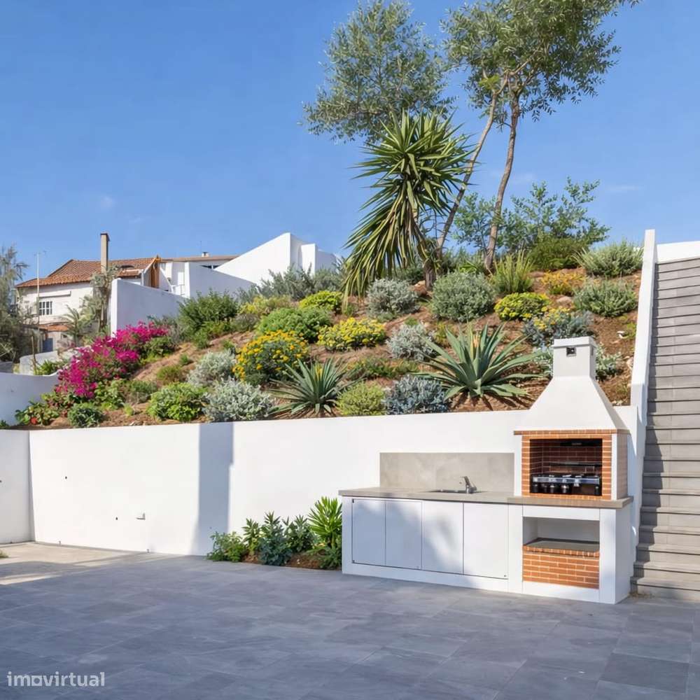 T3 NOVO – Apartamento com Espaço Exterior Único de 500 m² no Seixal-57