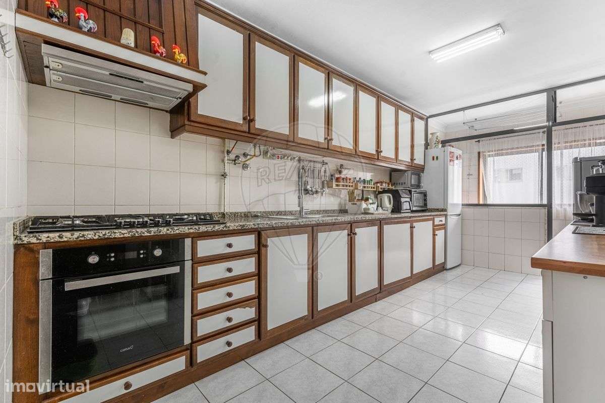 Apartamento T3 na zona do Braga Parque, em São Victor! - Grande imagem: 5/30