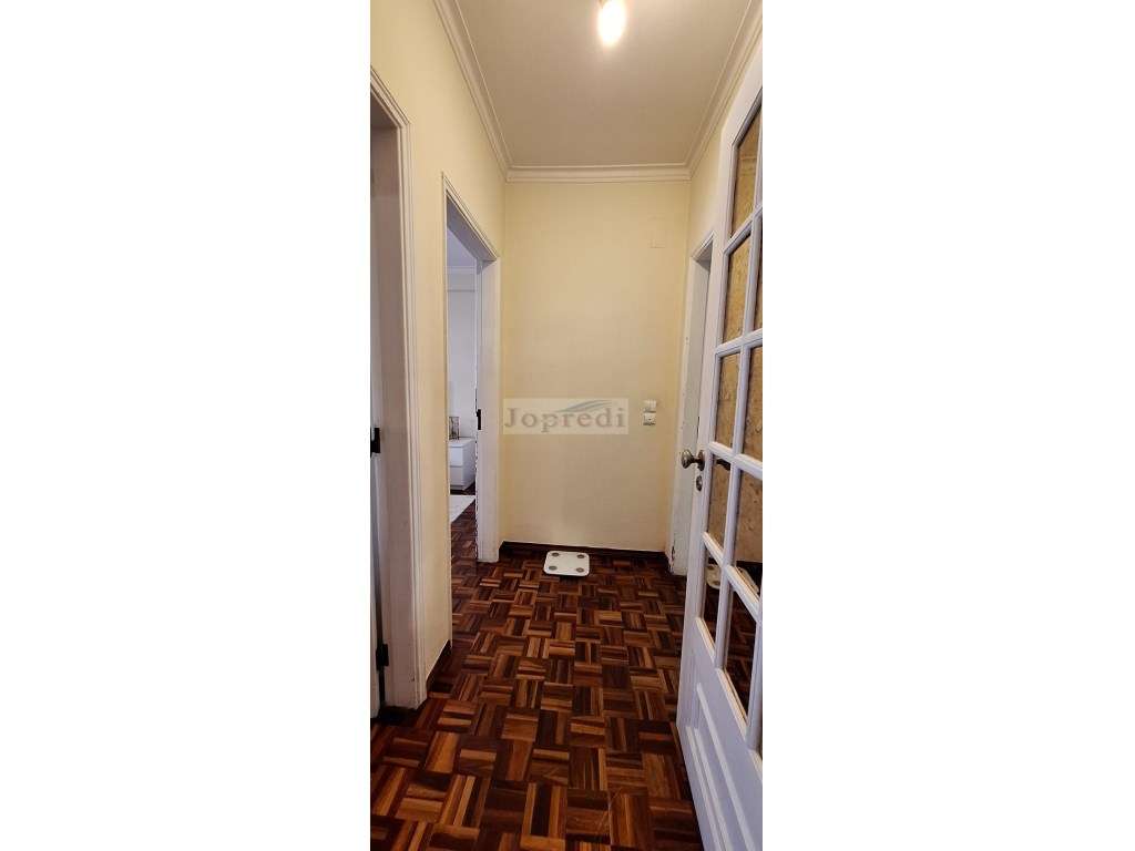 Apartamento T2 com arrecadação-16