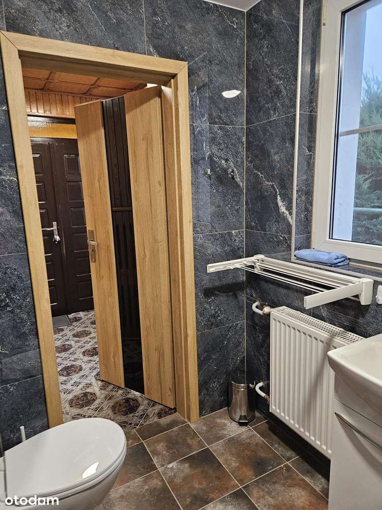 Sympatyczny mały domek, blisko jezioro !-5