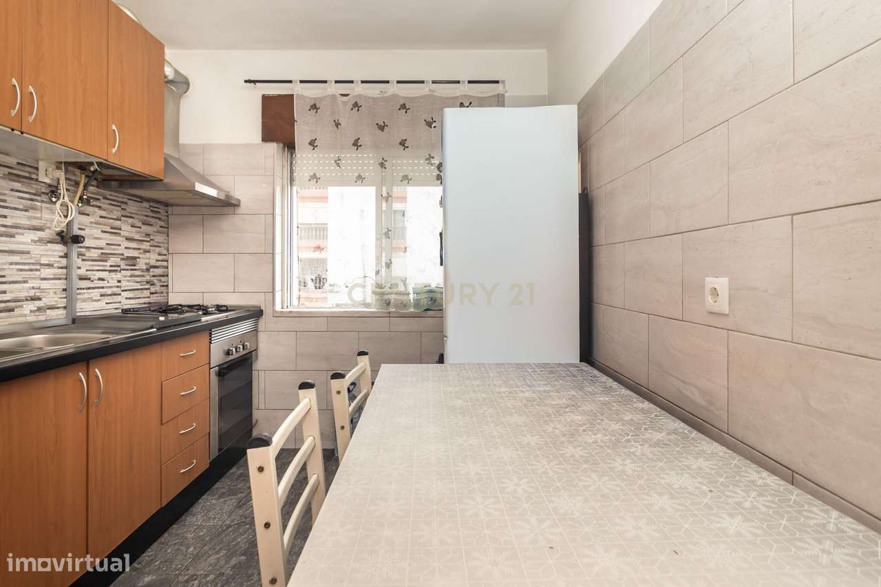 Apartamento T2+1 com Vista Mar | Viso – Setúbal-17