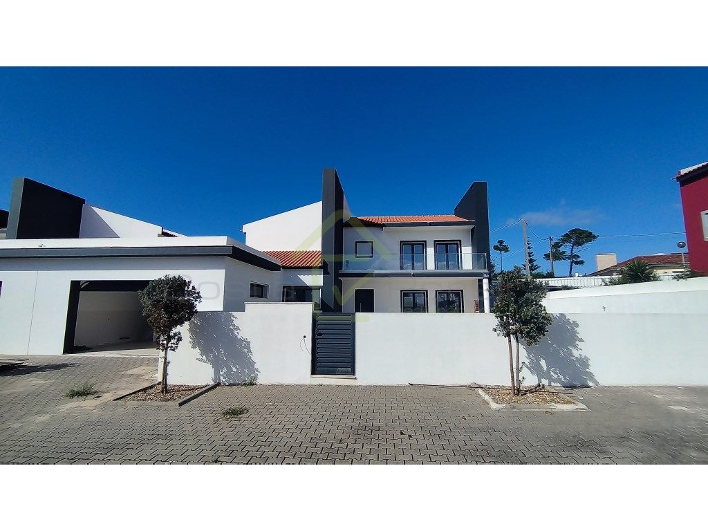 Moradia T4 nova em lote 650 m2 com piscina! - Grande imagem: 2/3