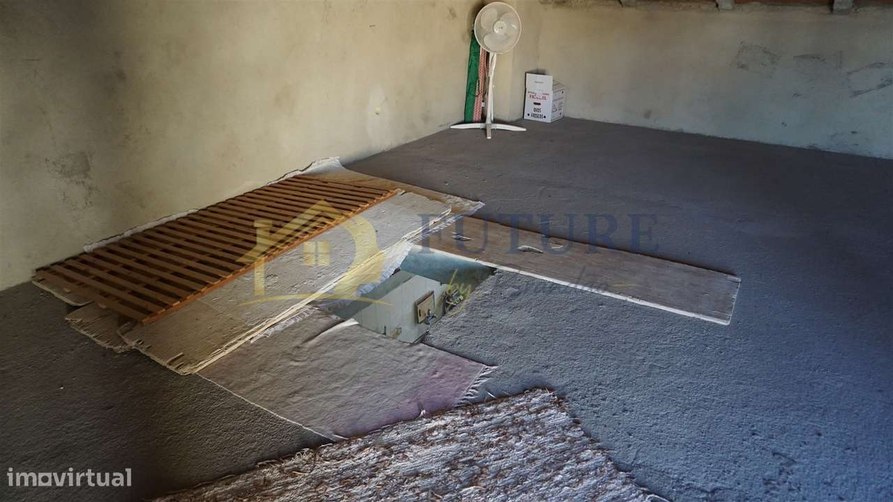 Moradia T3 Venda em Santa Iria de Azoia, São João da Talha e Bobadela,-26