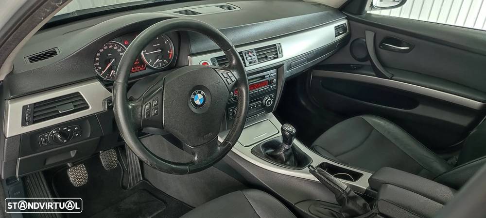 BMW 320 d Touring Sport - 20