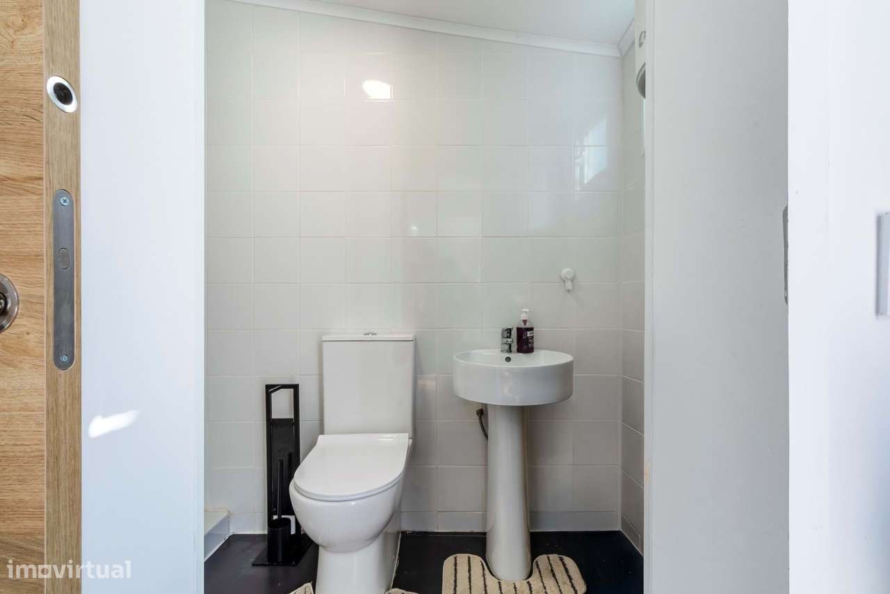 Apartamento T3+1 com Terraço e 3 Wcs em Galamares, Sintra-42